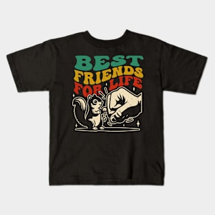 Best Friends for Life Squirrel Fist Bump Retro Kids T-Shirt